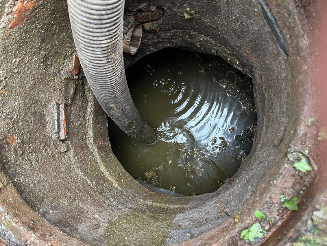 太湖化粪池清理的周期与注意事项